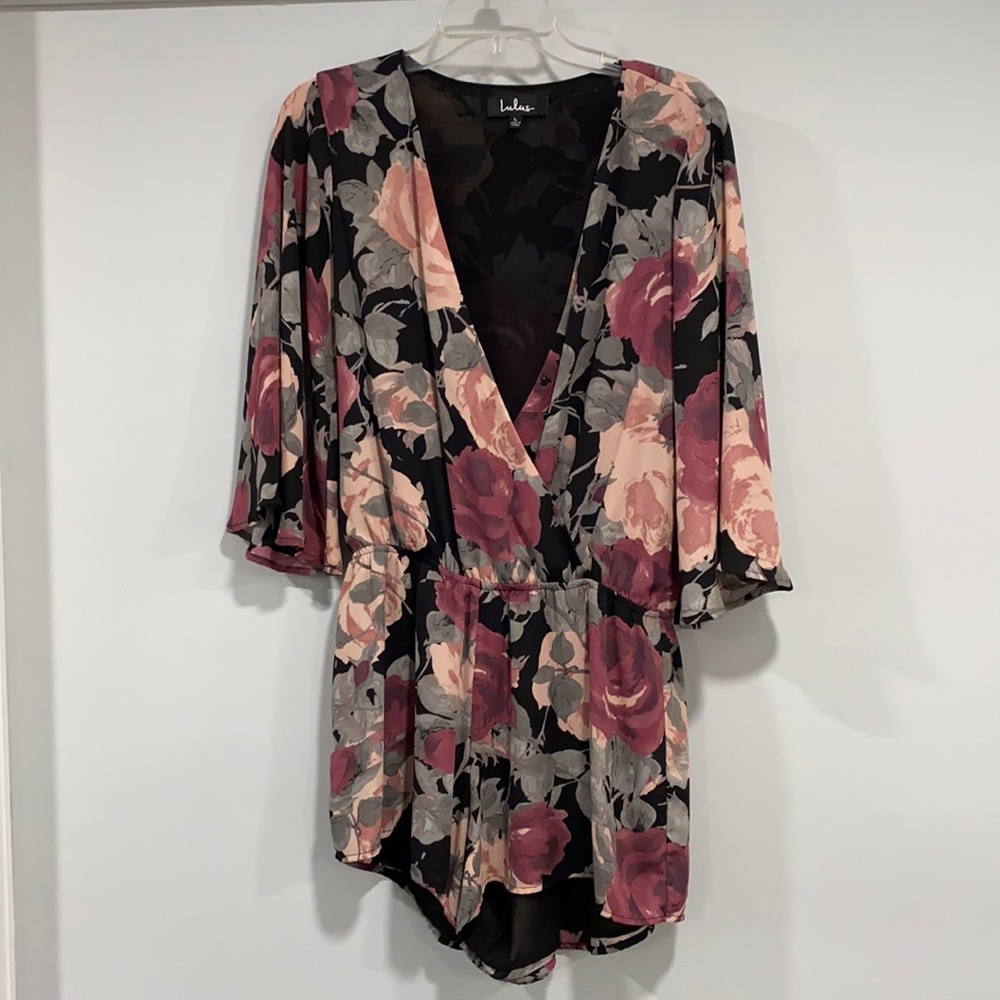 Lulu’s size L romper